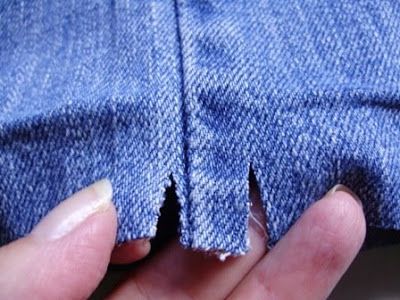 Jean Hemming Hack, Resize Pants, Heming Pants, Heming Jeans, Hemming Jeans, Sewing Alterations, Sewing Tricks, Sewing Tips And Tricks, Beginner Sewing Projects Easy