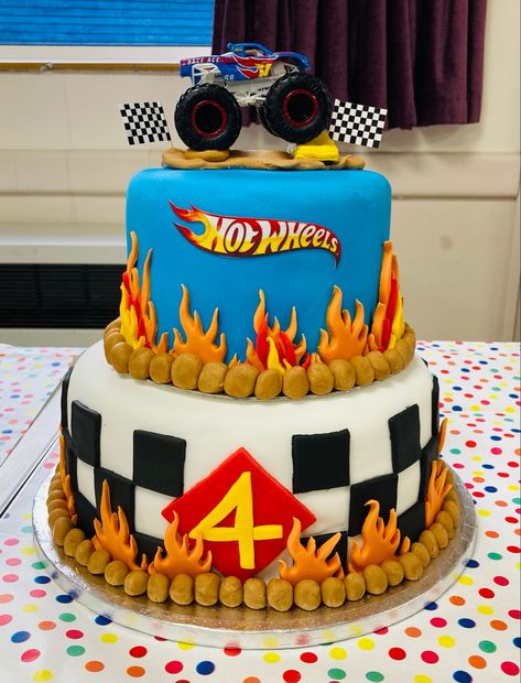 Pastel Monster Truck, Hot Wheels Monster Truck Cake, Birthday Monster Truck, Monster Truck Birthday Cake, Wheels Cake, Bolo Hot Wheels, Monster Jam Birthday Party, Hot Wheels Cake, Monster Jam Birthday