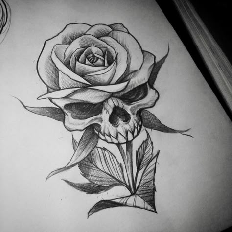 Skull Rose Tattoo Design, Skull And Rose Drawing, Skull Rose Tattoos, Rose Drawing Tattoo, Tato Henna, Rose Sketch, Skull Art Drawing, Skulls Drawing, Sketch Tattoo Design