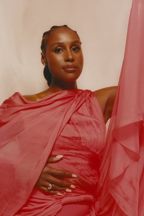 Issa Rae Opens Up About Her Marriage in Self Magazine Issa Rae Style, Felicia Leatherwood, Issa Rae, Black Excellence, Wardrobe Style, Black Is Beautiful, Beautiful Black Women, Beautiful Bride, Role Models