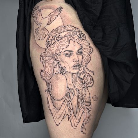 First session on this Aphrodite piece for Megan last week, next session we will finish shading the hair and then start a second piece, can’t wait! Thank you 💕💕💕 . . #tattoo #goddesstattoo #aphrodite #aphroditetattoo #brightontattoo Anemone Tattoo, Jasmine Tattoo, Women Tattoo Ideas, Aphrodite Tattoo, Brighton Tattoo, Lavender Tattoo, Laura May, Poppies Tattoo, Beautiful Flower Tattoos