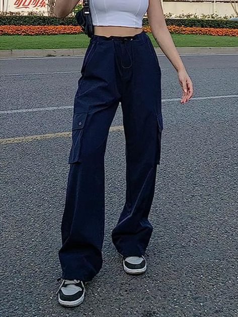 These pants come in 2 colors and ranges from size XS-L. It's made of high-quality fabric, making it skin-friendly, soft and comfortable. It has practical and functional pockets and it's high-waisted. #ad Parachute Pants Women, Navy Blue Cargo Pants, Baggy Fashion, Cargo Pants For Women, Blue Cargo Pants, Summer Pants Women, Women Cargo Pants, Soft Joggers, Y2k Pants