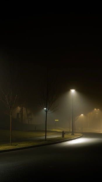 Street Light Wallpaper, 16:9 Wallpaper Backgrounds, Cool Wallpapers For Your Phone, America Wallpaper, Street Background, Road Light, Captain America Wallpaper, Dark Black Wallpaper, Iphone Wallpaper Lights