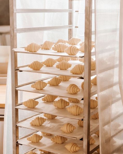 Supermarket Design Interior, Brick Factory, Berlin Food, Bakery Interior, Food Art Photography, Supermarket Shelves, Factory Building, The Bakery, Pastry And Bakery