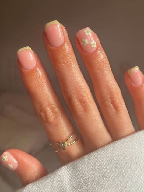 Welcome the beauty of spring with trendy short nails that reflect this season's vibrant colors and styles. Refresh your look with chic and minimalistic designs that are perfect for any occasion. Get inspired by the latest spring nail ideas for 2025! #SpringNails #SpringNails2025 #SpringNailsTrends #SpringNailsDesigns Small Nail Inspo Aesthetic, Basic Spring Nails Short, Natural Nail Inspo Short Summer, Super Short Spring Nails, Squoval Nails Spring Colors, Short Nails For Moms, Ascetic Nails, Simple Short Spring Nails, Short Round Acrylic Nails Spring