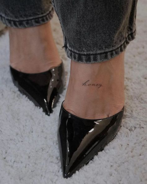 Small Words Tattoo, Tattoos Placement, Small Foot Tattoos, Unique Small Tattoo, Tiny Tats, Foot Tattoos For Women, Petite Tattoos, Tattoos Inspo, Classy Tattoos