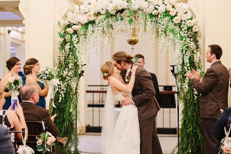 Wisteria Wedding Arch, Hydrangea Wedding Arch, Diy Wisteria, Men Wedding Attire, Wedding Stairs, Wedding Blouses, Wisteria Wedding, Diy Vintage Wedding, Hydrangea Wedding