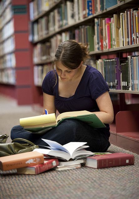 Study On The Floor, Studying On The Floor, Keep Calm And Study, University Library, Study Pictures, Academic Motivation, College Study, Be Smart, Study Motivation Inspiration