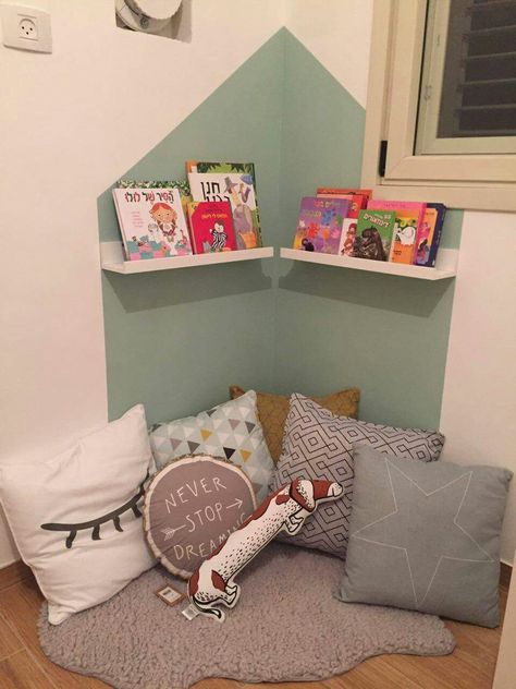 Reading Nook Nursery, Baby Corner In Living Room, Book Corner Ideas, Kids Art Room, Kids Reading Corner, Reading Room Design, Reading Corner Kids, Toddler Boy Room Decor, Kids Rooms Inspo