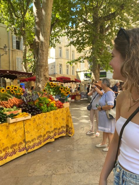 yellow, market, france, veggies, flowers, girl, photo idea Nice France Market, Spring In France Aesthetic, French Vacation Aesthetic, France In The Summer, Nice France Inspo Pics, Summer In The South Of France, South Of France Summer Aesthetic, South Of France Nice, South Europe Aesthetic