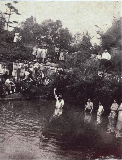 Pastor Edd Spencer of Highland Baptist Church, Baptising in Loves Creek, 1940's Southern Baptist Aesthetic, Baptist Aesthetic, Southern Horror, Southern Baptist Church, Appalachian People, Old Time Religion, Americana Aesthetic, Church Aesthetic, Southern Pride