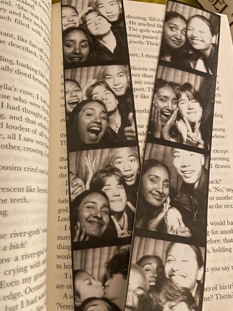 aesthetic photo booth pictures with friends Photo Booth Pictures, Photobooth Pics, Pics With Friends, Booth Pictures, Friends Collage, Friends Group Photo, Friend Group Pictures, Friends Journal, Vintage Photo Booths