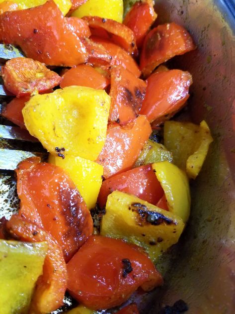 Bell Pepper Stir Fry - Red & Yellow Bell Peppers Stir Fry On Stove Top Red Pepper Stir Fry, Pepper Stir Fry Recipes, Fried Bell Pepper Recipes, Red Yellow Pepper Recipe, Saute Peppers, Yellow Pepper Recipes, Bell Pepper Stir Fry, Stir Fry Peppers, Easy Vegetable Stir Fry