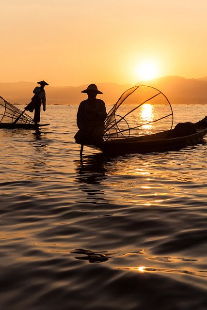 Silhouettes, Inle lake | by Marji Lang Photography Myanmar Travel, Inle Lake, Burma Myanmar, Asia Travel, Southeast Asia, Luxury Travel, Myanmar, Beijing, Sunrise Sunset