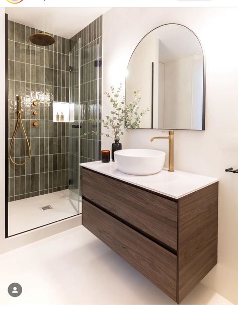 Bathrooms With Colour, Bathroom Splashback Ideas, Small Bathroom Ideas Brown Tile, Microcement And Wood Bathroom, Low Ceiling Bathroom, Bathroom Ideas Simple, Modern Bathroom Design Luxury, Boutique Hotel Bathroom, Bathroom Ceiling Ideas