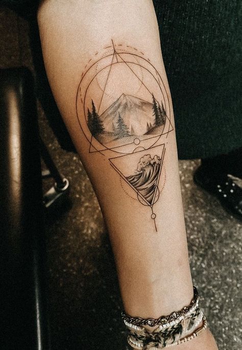 Geometric Mountain Tattoo Simple, Tattoo Berge, Coco Tattoo, Cool Nature Tattoos, Snowboarding Tattoo, Snowboard Tattoo, Reflection Tattoo, Geometric Mountain Tattoo, Mountain Tattoo Simple