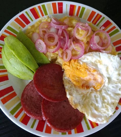 Eltizonrd on Instagram: “Buenos dias a todos.❤ @eltizonrd * * ✔Mangu ✔Salami ✔Huevo ✔Aguacate ✔Cebollita  #dominicanos #dominicano #dominicanas #dominican…” Dominicano Recipes, Meal Inspiration, Country Side, Amazing Photos, Food Lover, Tacos, Healthy Recipes, Ethnic Recipes, On Instagram