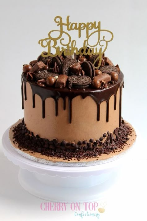 Chocolate Drip Cake Birthday, Chocolate Birthday Cake Decoration, Kue Fondant, Chocolate Oreo Cake, Chocolate Cake Designs, Chocolate Drip Cake, Chocolate Cake Decoration, Birthday Cake Chocolate, Chocolate Drip