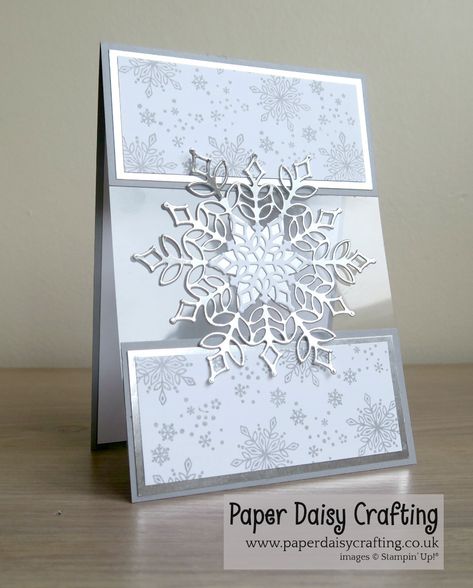 Christmas Snowflakes Crafts, Diy Christmas Snowflakes, Stampin Up Weihnachten, Christmas Snowflakes Decorations, Acetate Cards, Snowflake Cards, Homemade Christmas Cards, Stampin Up Christmas Cards, Diy Christmas Cards