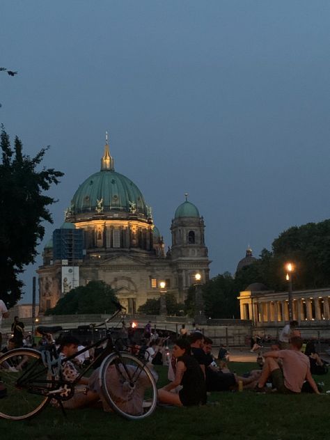 Berlin University Aesthetic, Living In Berlin Aesthetic, Berlin Aesthetic Night, Berlin City Aesthetic, Berlin Germany Aesthetic, Berlin Sights, Berlin Life, Berlin At Night, Berlin Night