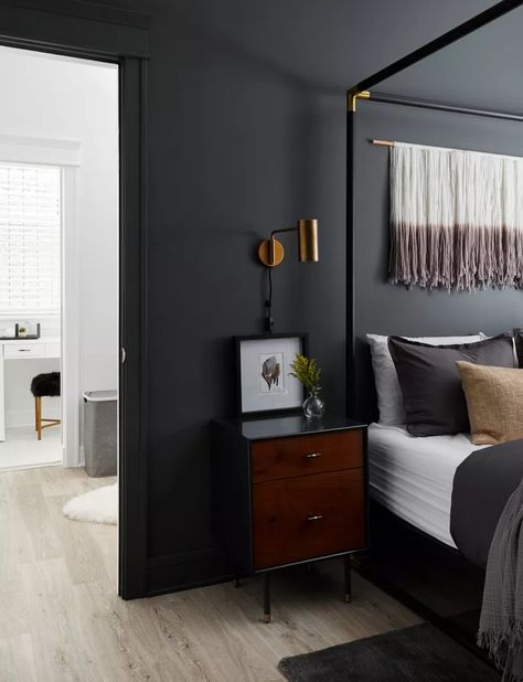 16 Dark Bedroom Ideas for a Moody and Dramatic Space Dark Bedroom Walls, Moody Bedroom, Dark Bedroom, Dekorasi Kamar Tidur, Grey Bedroom, Dark Walls, Bad Design, Gray Bedroom, Master Bedrooms