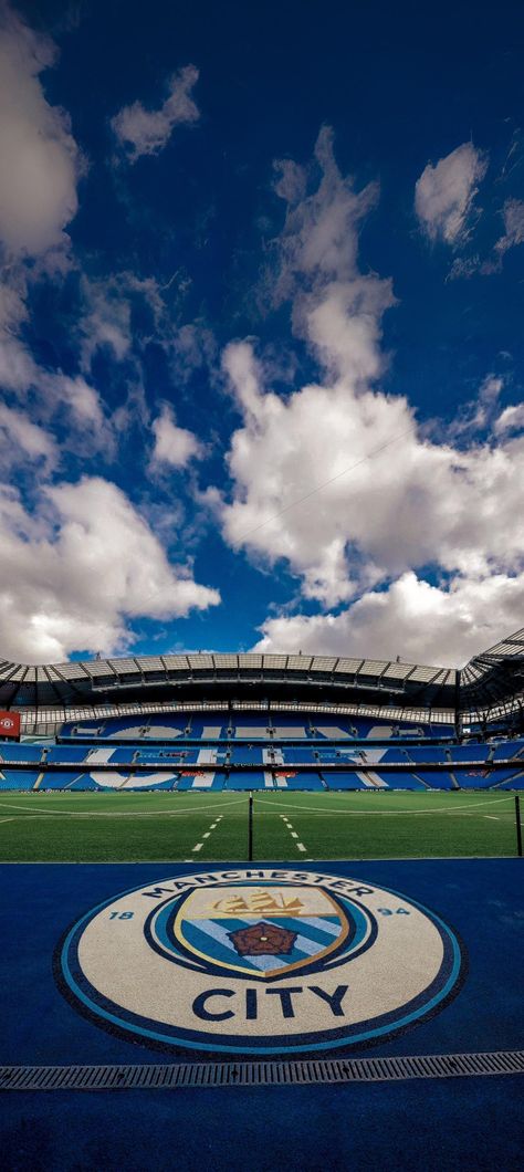 Man City Stadium, Cabrio Vw, Stadium Wallpaper, Hawaii Wall Art, Etihad Stadium, Football Stadiums, Football Wallpaper, Manchester City, Juventus