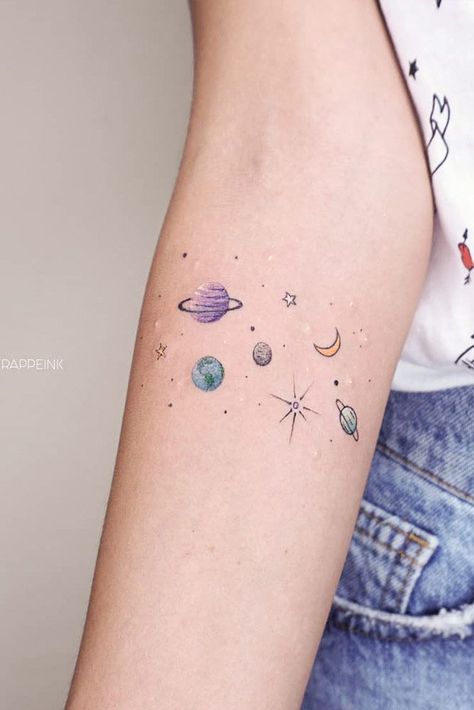 Tato Minimal, Tattoo Diy, Planet Tattoos, Tattoo Trend, Galaxy Tattoo, Shape Tattoo, Tattoo Zeichnungen, Inspiration Tattoos, Tattoos Geometric