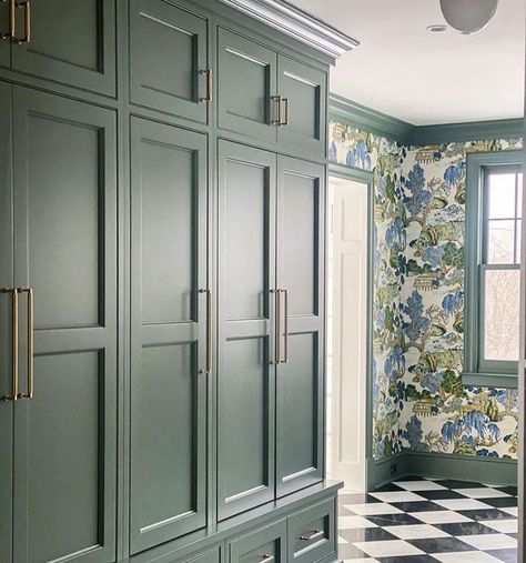 DSR Inc on Instagram: "Love these beautiful green cabinets that are accented by one of my favorite @thibaut_1886 wallpapers! What a beautiful space!" Wallpapered Entryway, Beadboard Bathroom, Thibaut Wallpaper, Drop Zone, Green Cabinets, Laundry Mud Room, Beautiful Space, Green Bead, Entryway