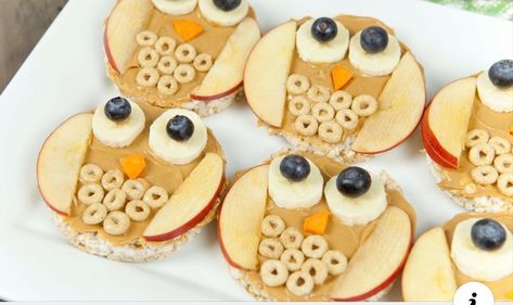 Owl Snacks, Rice Cakes Healthy, Decorações Com Comidas, Food Art For Kids, Cute Snacks, Fun Snacks For Kids, God Mat, Toddler Snacks, Snacks Für Party