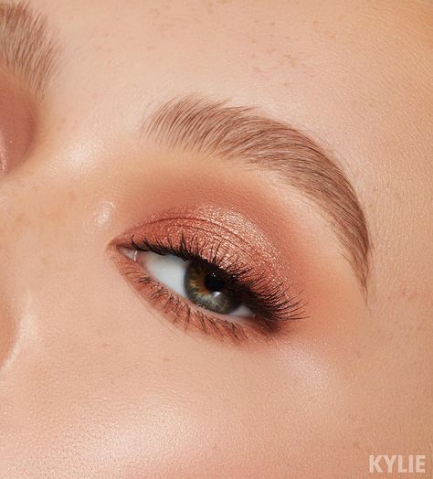 Sorta Sweet shades Buttermilk and Raspberry Sugar ✨ launching TOMORROW at 3pm PST! #SortaSweet 🍬 Make Up Yeux, Spring Eye Makeup, Light Eye Makeup, Rose Gold Eye Makeup, Makeup Suggestions, Make Up Gold, Gold Eye Makeup, Rose Gold Makeup, Eye Makeup Looks