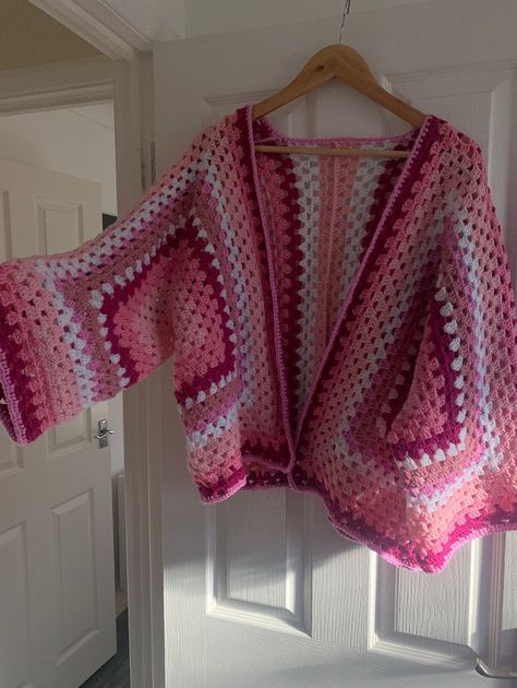 Two Granny Square Cardigan, Big Granny Square Sweater, Granny Square Clothes, Square Sweater Crochet, Granny Square Crochet Sweater, Granny Hexagon Cardigan, Crochet Granny Square Sweater, Granny Square Crochet Cardigan, Crochet Granny Square Cardigan