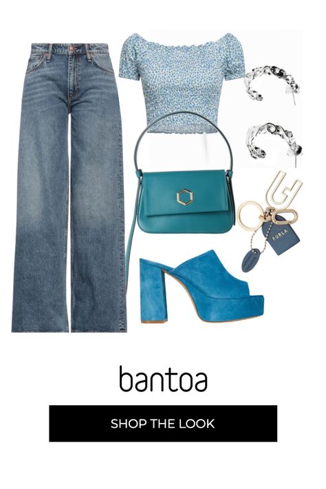 Pantalones denim anchos con top de manga corta en color azul y blanco. Sandalias azul eléctrico con tacón alto, bolso azul de asa corta, pendientes y llavero.  Composición del outfit:woman | Clothing | Tops BIANCA DI, woman | Clothing | Tops FURLA, woman | Clothing | Tops Desigual, woman | Clothing | Tops HIBOURAMA, woman | Clothing | Tops RAG & BONE, woman | Clothing | Tops DELFINA... 70's Outfit, Top Azul, Outfit Top, 70s Outfits, Outfit Mujer, Cool Outfits, Color