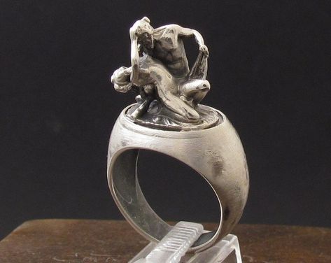 Sterling Silver Naked Lady Ring - Etsy Vietnam Wooden Box Art, Nude Jewelry, Joe Black, Sculptural Jewelry, African Art Paintings, Jewellery Unique, Jewellery Sketches, Rings Rings, Funky Jewelry