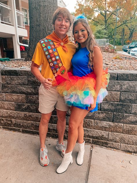 Up Movie Halloween Costume Couple, Run Disney Outfits Couples, Disney Couples Costumes Diy, Disney Running Outfits Couples, Unique Disney Couple Costumes, Disney Costume Ideas For Couples, Run Disney Couples Costumes, Up Movie Costume Ideas, Disney Pair Costumes