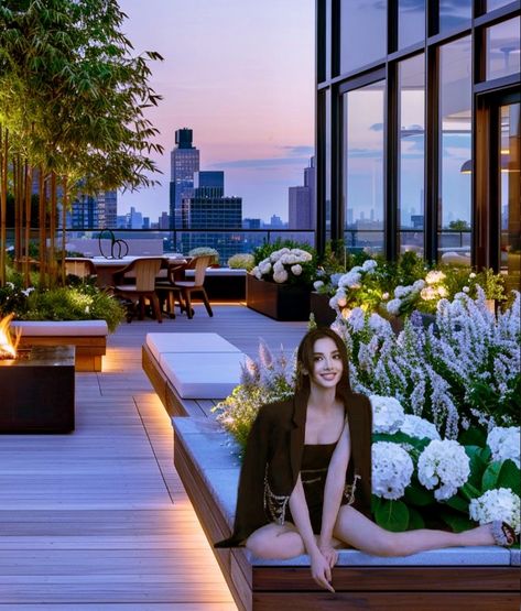 Penthouse Terrace Ideas, Penthouse Garden, Rooftop Planters, Apartment Rooftop, Hotel Rooftop Bar, Rooftop Patio Design, Roof Garden Design, Wedding Brand, Outdoor Space Design