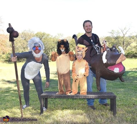 Lion King Halloween Costume Family, Lion King Family Costume, King Costume For Kids, Lion King Family, Watch The Lion King, Scar Lion King, Lion King Costume, Parent Night, King Lion