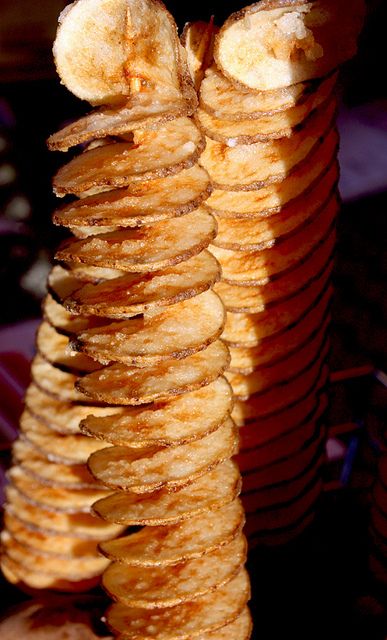 tornado potato on a stick | Tornado Potato | Flickr - Photo Sharing! Potato On A Stick, Spiral Potatoes On A Stick, Tornado Fries, Potatoes On A Stick, Vegetable Recipes Healthy, Tornado Party, Potato Tornado, Grilled Fruit Dessert, Grilled Potato Recipes