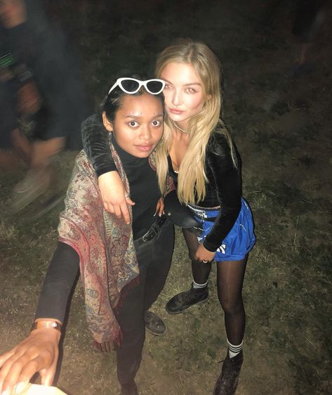 Jule$ on Instagram: “Its juuulia and Julia at da Fusion voll im Modus” Fusion Festival, Girl Gang, Vision Board, Lookbook, Festival, On Instagram, Quick Saves, Instagram