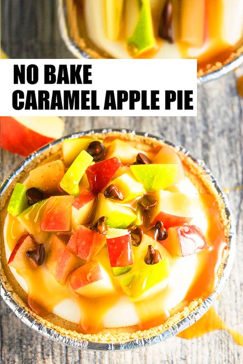 If you are short on time on Thanksgiving or don't want to turn on the oven, make these quick and easy mini no bake caramel apple pie recipe with store-bought graham cracker pie crust and creamy spiced cheesecake filling. Can also make large size. Apple Pie No Bake, Easy Caramel Apple Pie, No Bake Apple Pie, Recipe With Graham Cracker Crust, Caramel Apple Pie Recipe, Spiced Cheesecake, Caramel Apple Pie Recipes, Baked Caramel Apples, Cracker Pie