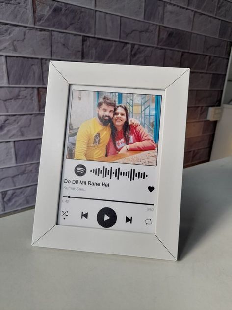 Play List Names, Spotify Frame, Frame Birthday, Names For Boyfriend, Custom Photo Mugs, Birthday Gifts For Boyfriend Diy, Boyfriend Diy, Personalized Gift Ideas, Capture Memories