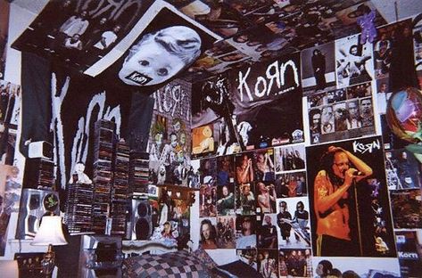 Metalhead Room, Emo Room, Punk Room, Grunge Bedroom, Metal Room, Acid Art, Hype House, Grunge Room, Room Deco