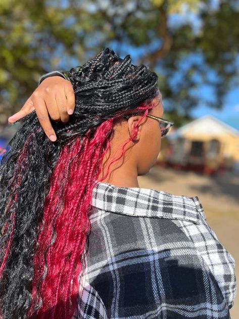 Women's Mohawk, Asymmetrical Haircuts, Edgy Long Hair, Braids Red, Dominican Hair, Peekaboo Hair Colors, Hair Cut Ideas, Black Curls, Short Box Braids Hairstyles