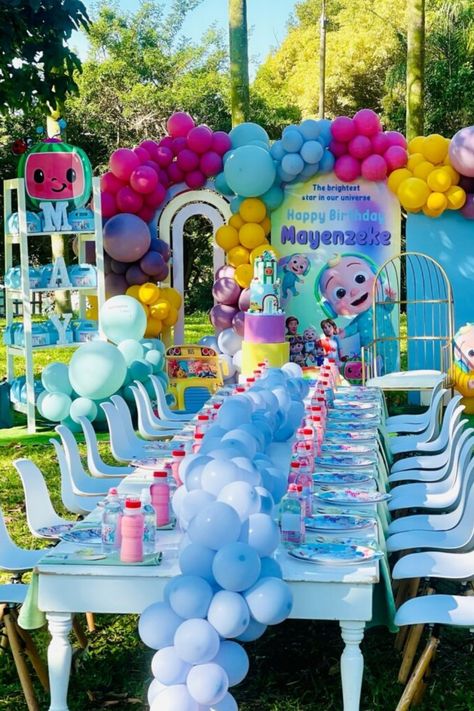 Turning 2 Birthday Themes, Cocomelon Pastel Theme Party, Cocomelon Theme Table Decoration, Cocomelon Decoration Ideas, Cocomelon Party Theme, Cocomelon Decoration, Cocomelon Backdrop Ideas, Cocomelon Themed Birthday Party, Cocomelon Stage Decoration