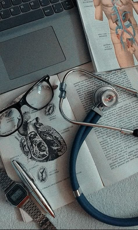 #Dream #Job #Dreamjob #Paramedic #Doctor #Surgon #Medic #Med #Biology Medicine Aesthetic, Nursing School Inspiration, Nursing Motivation, Aesthetic Doctor, Medical School Life, Nursing School Motivation, Nurse Inspiration, Nurse Aesthetic, Medical Wallpaper