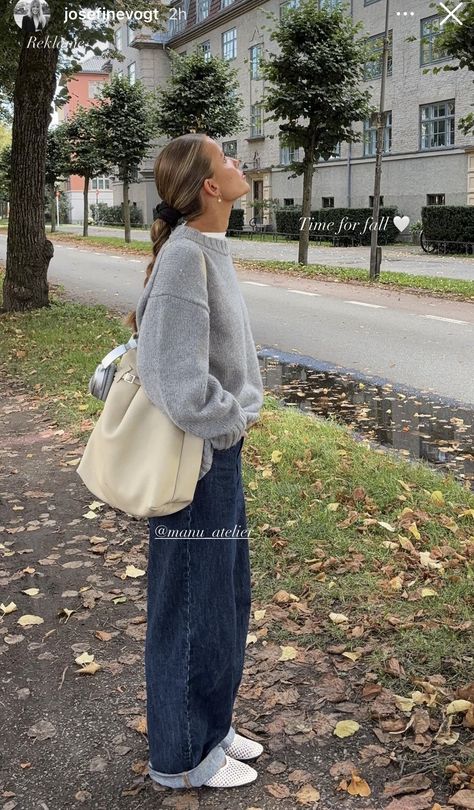 Sky Blue Winter Outfit, Comfy Cozy Outfit, Winter Barista Outfit, Cozy Casual Fall Outfits, Ireland Travel Outfits Spring, Olive Green Corduroy Pants Outfit, Scandinavian Fashion Winter 2024, Church Winter Outfit Sunday, Effortlessly Cool Outfits