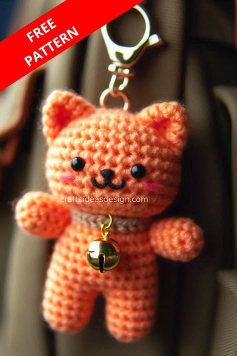 This Crochet Cat Keychain, with its cute design and tiny bell Crochet Cat Keychain, Crochet Keyring Free Pattern, Kat Haken, Knitting Patterns Free Dog, Crochet Turtle Pattern, Crochet Patterns Free, Easy Crochet Animals, Cozy Crochet Patterns, Animal Knitting Patterns