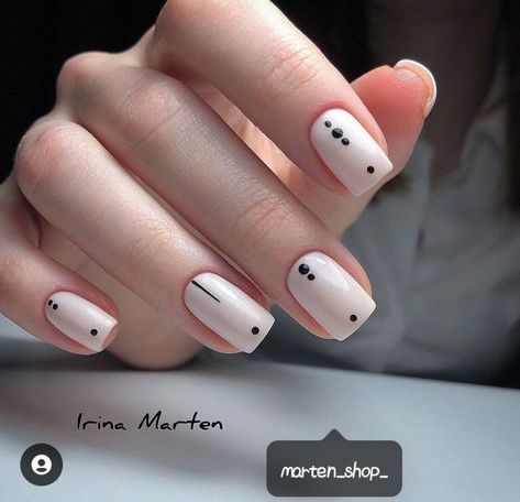 Geometric Nail Designs, Stripes Nails, Everyday Nails, Nails Round, Dot Nails, Nails 2017, Boho Nails, Minimal Nails Art, Lines And Dots