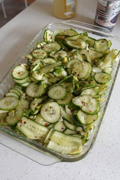 Weight Watchers Daily Recipes | This healthy Cucumbers with a BANG | Facebook Cucumber Snacks, Spicy Cucumber Salad, Vegan Recipes Beginner, Nutritious Snacks, Low Carb Snacks, Grilled Vegetables, Recipes For Beginners, Afternoon Snacks, Base Foods