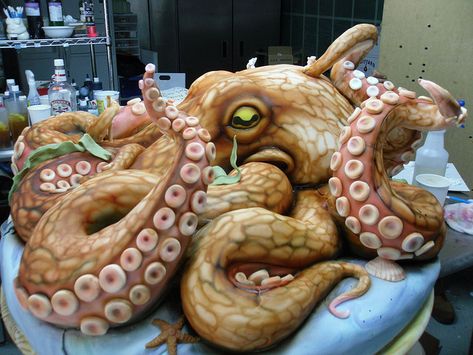 I want an octopus cake! Too bad there was no time to make this one for the blue and gold banquet Epic Cakes, Octopus Cake, Torte Creative, Elaborate Cakes, Octopus Sculpture, Buddy Valastro, 30 Cake, Cakes To Make, Torte Cupcake