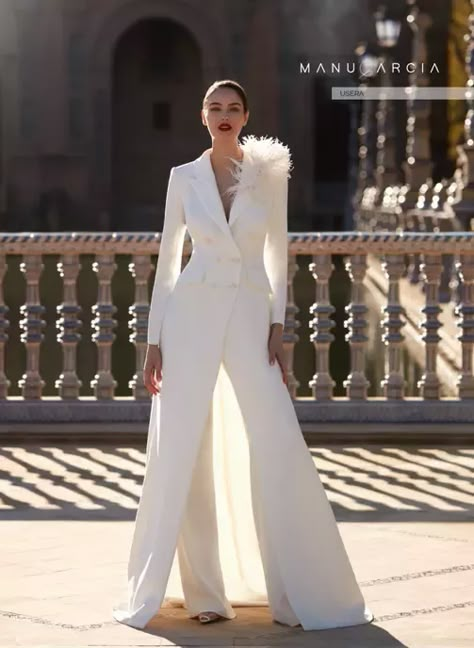 Tux Wedding Dress, Ladies Tuxedo Outfit, Female Wedding Suit, Car Themed Wedding, Wedding Dress Coat, Wedding Suits For Bride, Dramatic Wedding Dress, Women Suits Wedding, Wedding Dress Suit